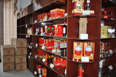 廣源酒業-廣西浦北縣食品提供廣源酒業的相關介紹、產品、服務、圖片、價格生豬屠宰,生豬繁育養殖,酒類批發零售,餐飲旅業、欽州市農業產業化重點龍頭企業、廣西食品行業十強企業、廣西食品行業節能減排先進企業、